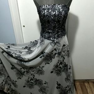 Gorgeous Jovani Gown-Gray Floral